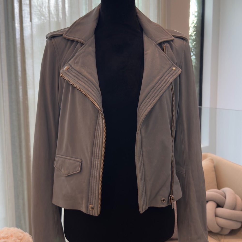 Iro motorcycle style leather jacket in baby blue. Size 38.